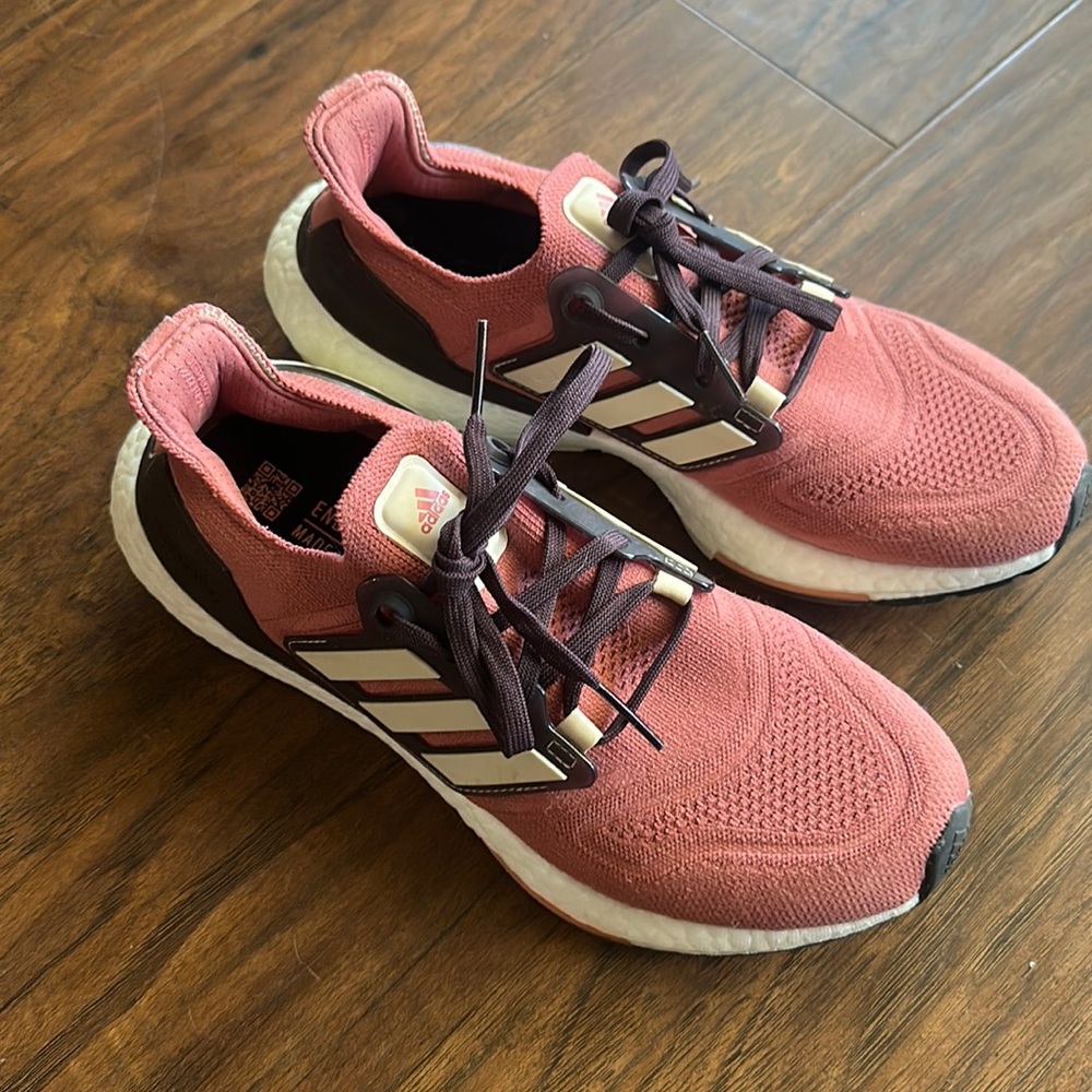 Adidas Ultraboost 22